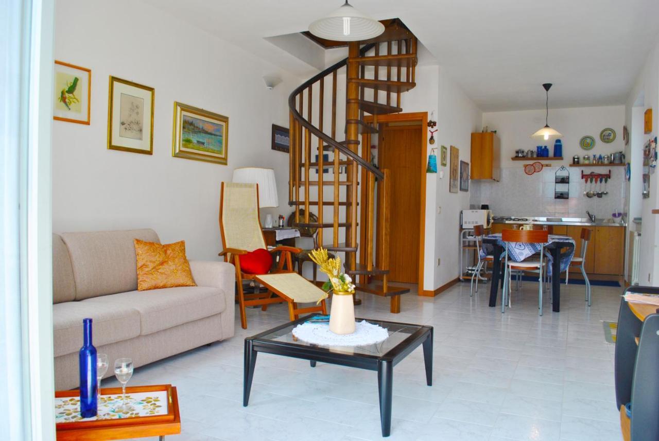 Apartamento Loft With Big Terrace Lake View Sala Comacina Exterior foto
